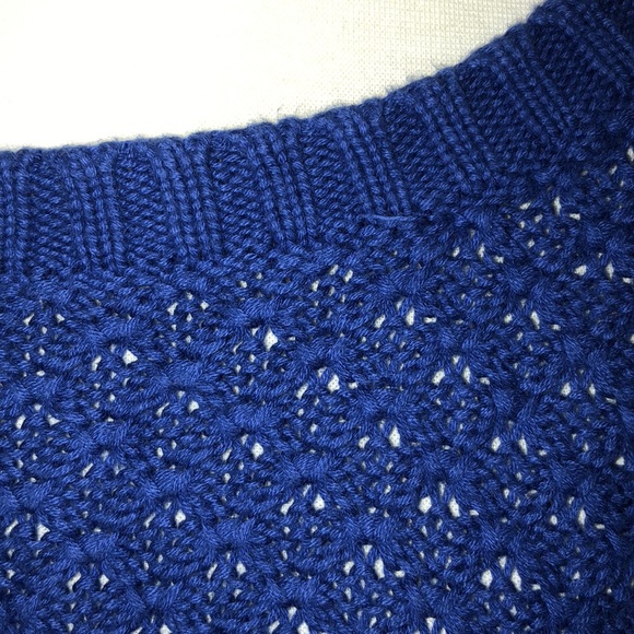American Eagle sweater size Sm - Picture 2 of 4